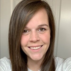 Meet your Posher, Tiffany